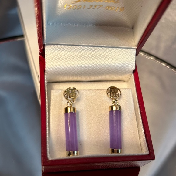 14k Solid Gold and Lavender Jade Tube Earrings - Picture 4 of 10